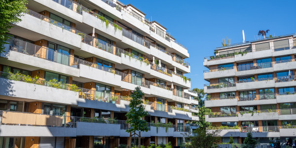 Comprar / Vender Apartamentos y Lofts en Madrid · con Zona Comunitaria