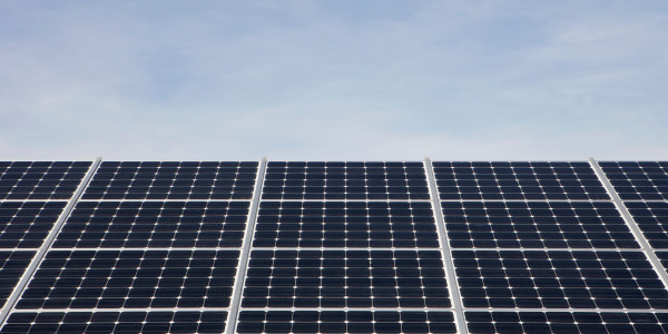 Comprar / Vender Casas Unifamiliares y Chalets en Madarcos · con Placas Solares