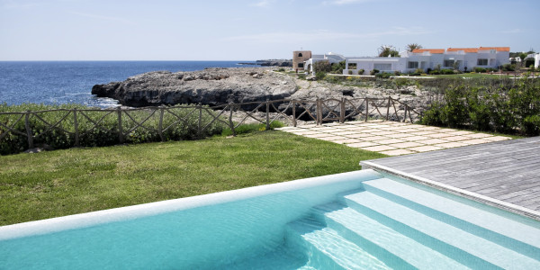 Comprar / Vender Casas Unifamiliares y Chalets en Madarcos · con Piscina