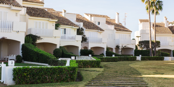 Compraventa de Inmuebles en Villavieja del Lozoya · Adosados